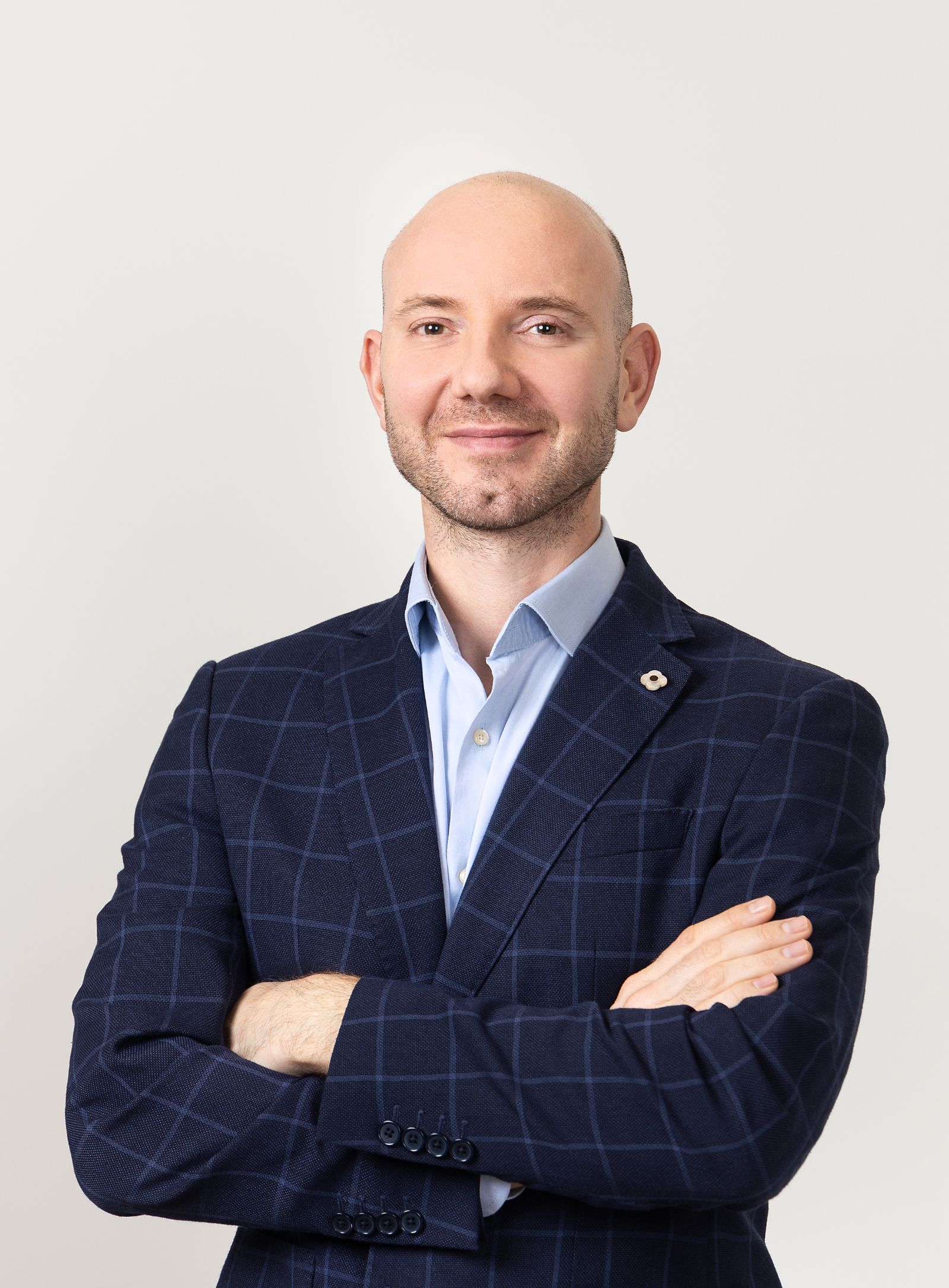 Dr Ivica Jeremić estetska antiage medicina Dr. Ivica Jeremić aesthetic and antiaging medicine